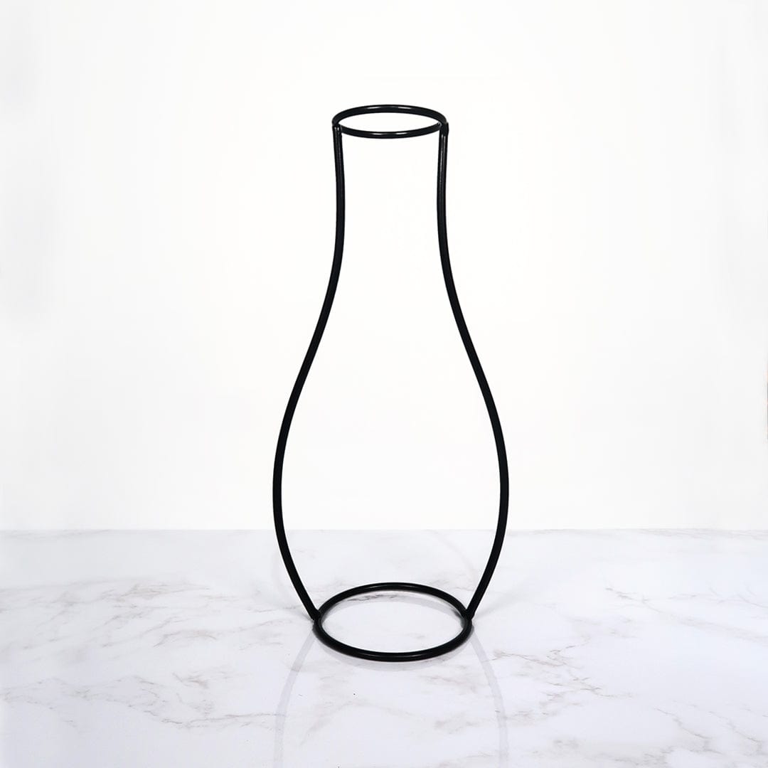 Lively® Decorations & Storage E Vase in silhouette | Lively®